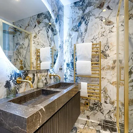 Serviced - 6 Guests - Champs-elysees